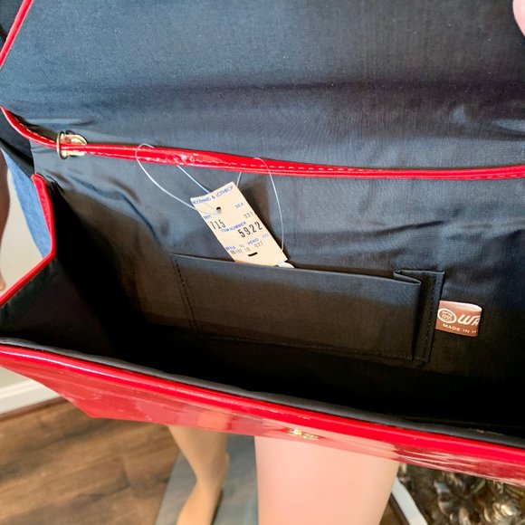 Vintage 80's Walborg Red Patent Leather Crossbody Bag NWT - Picture 3 of 3